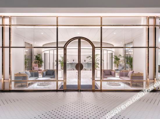 The Prestige Hotel Penang, A Member Of Design Hotels George Town Exteriör bild The lobby of the hotel