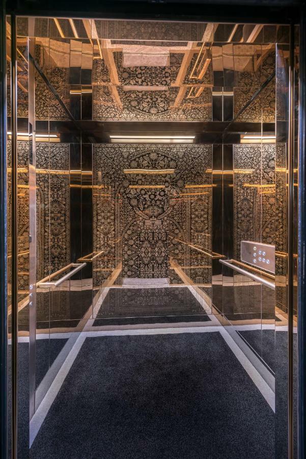 The Prestige Hotel Penang, A Member Of Design Hotels George Town Exteriör bild The elevator of the hotel