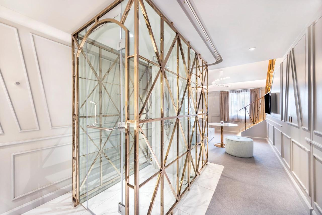 The Prestige Hotel Penang, A Member Of Design Hotels George Town Exteriör bild A glass room